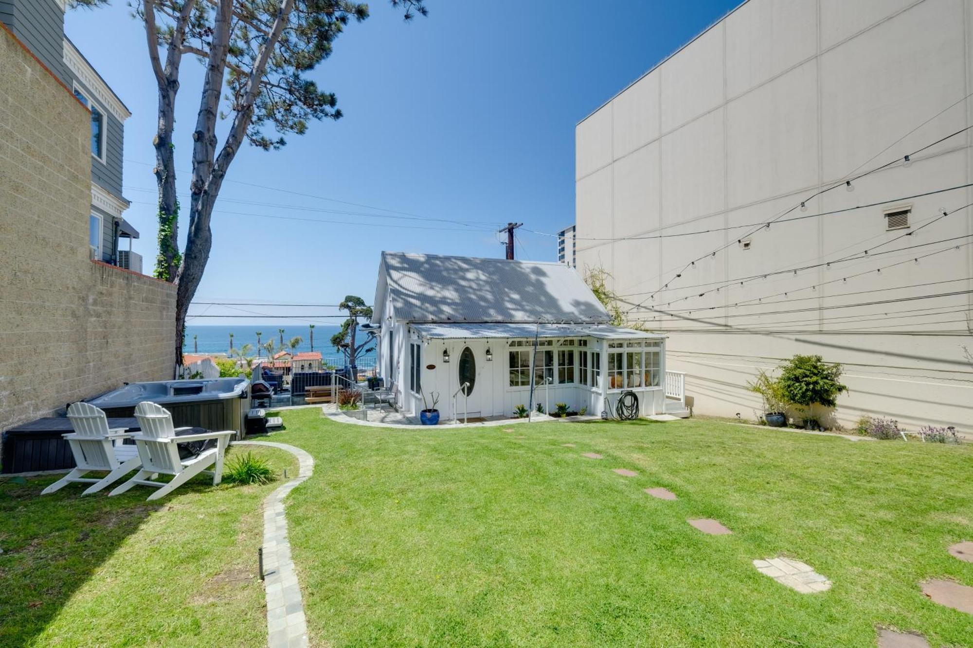 Holiday home Walk To La Jolla Cove Dtwn With Ocean View!